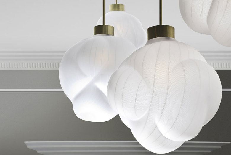 Luxury suspended light, handblown glass, filigrane technique Human