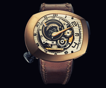 Ladoire Watch, Roller Guardian Time, red gold | Human Heritage