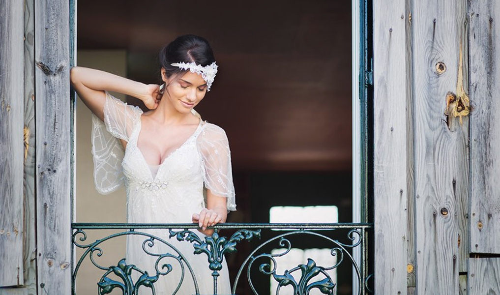 Handmade luxury wedding diadem, chantilly lace | Human Heritage